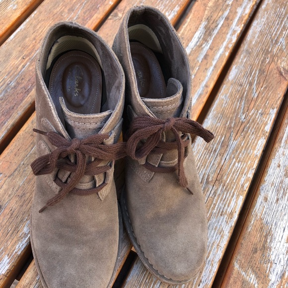 Clark’s Artisan Carleta Lyon Booties 9 - Picture 4 of 8